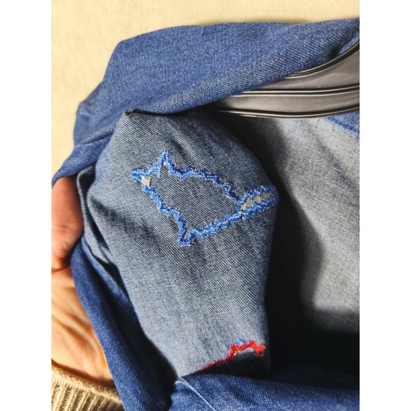 Vintage Denim Button Up Shirt Colorful Embroidered Cats Animal Print Short Large - Picture 8 of 9